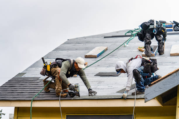 Professional Gutter Installation technician working in Spruce Pine, NC